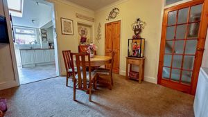 DINING ROOM- click for photo gallery